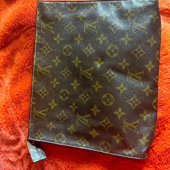 👜 VINTAGE Classic Auth. Louis Vuitton Monogram Pochette Voyage Toiletry Bag - Picture 3 of 12